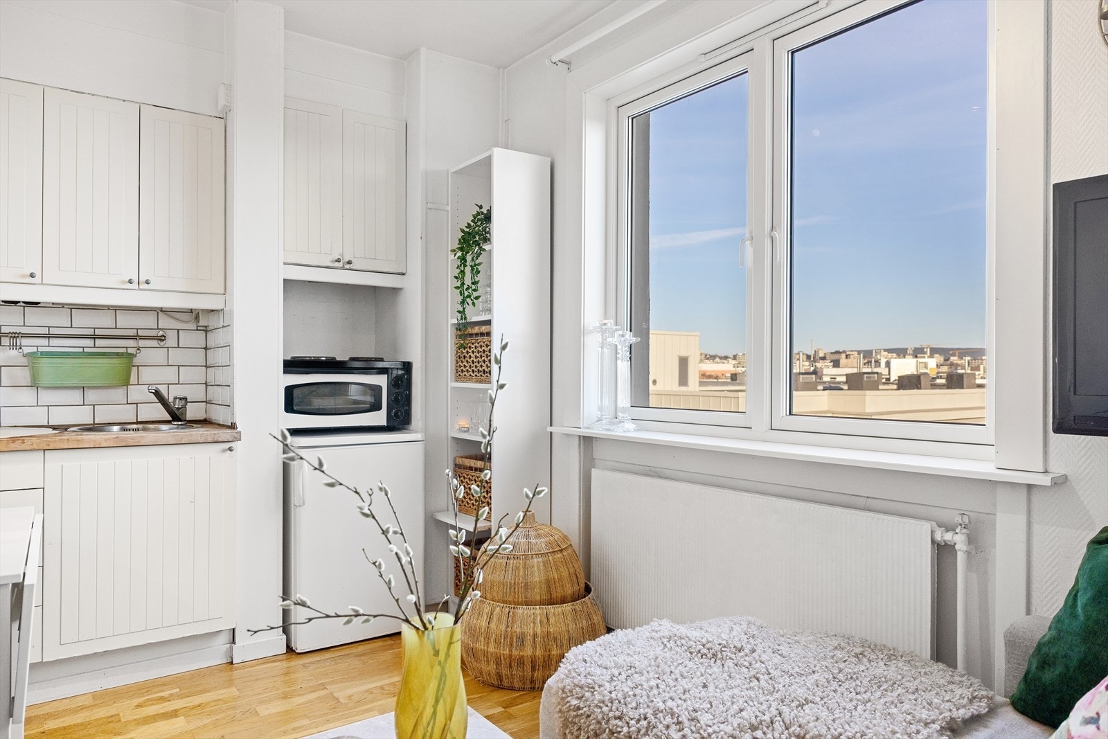 Fyring, varmtvann og fibernett 100/100Mbit er inkludert i fellesutgiftene. Galleribilde