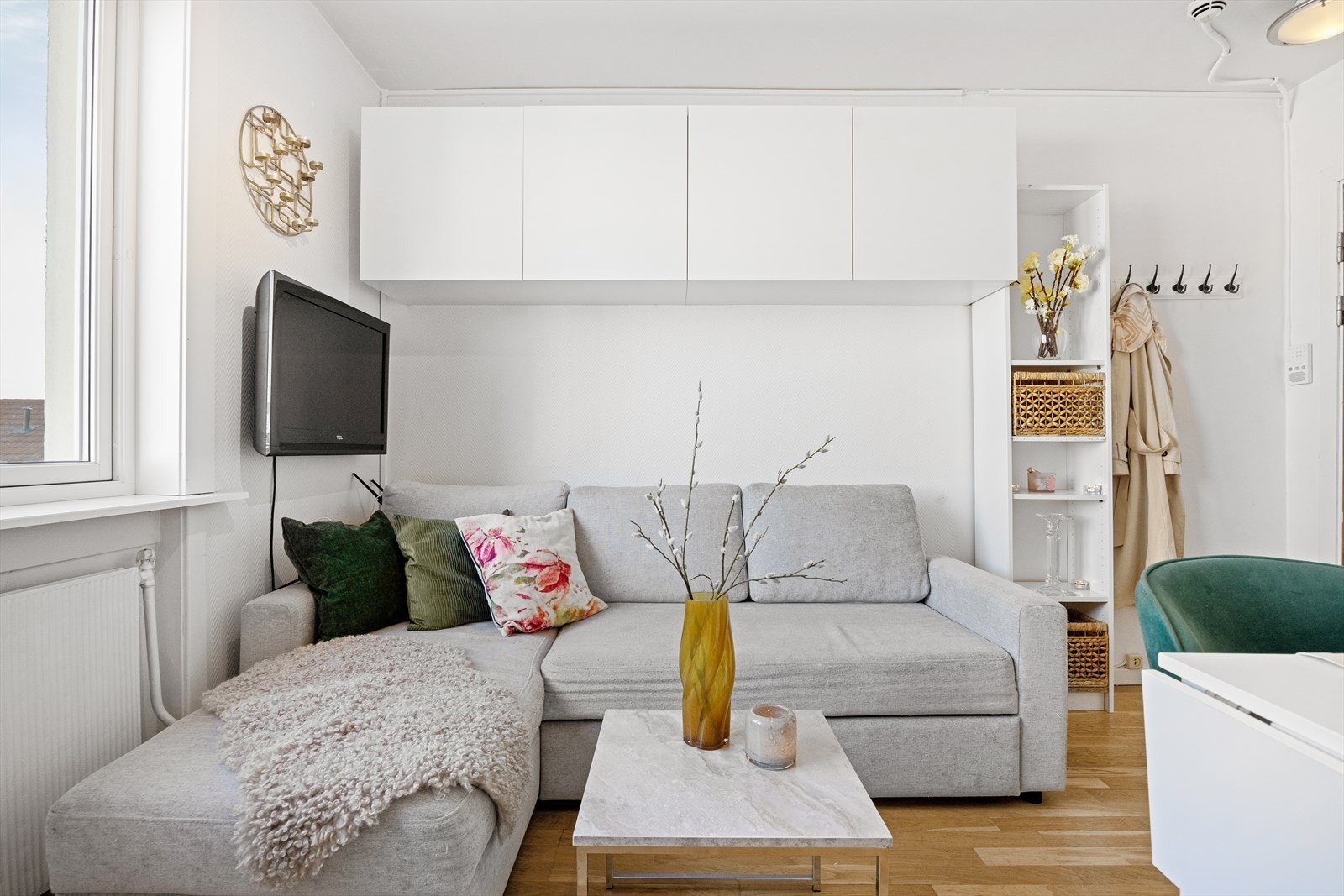 Den gode takhøyden gir en særdeles lys og luftig atmosfære. Galleribilde