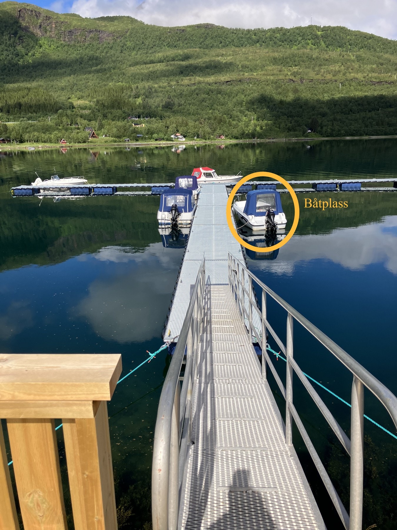 Flytebryggen ble etablert i fjor, og er lett tilgjengelig fra hytta. Galleribilde