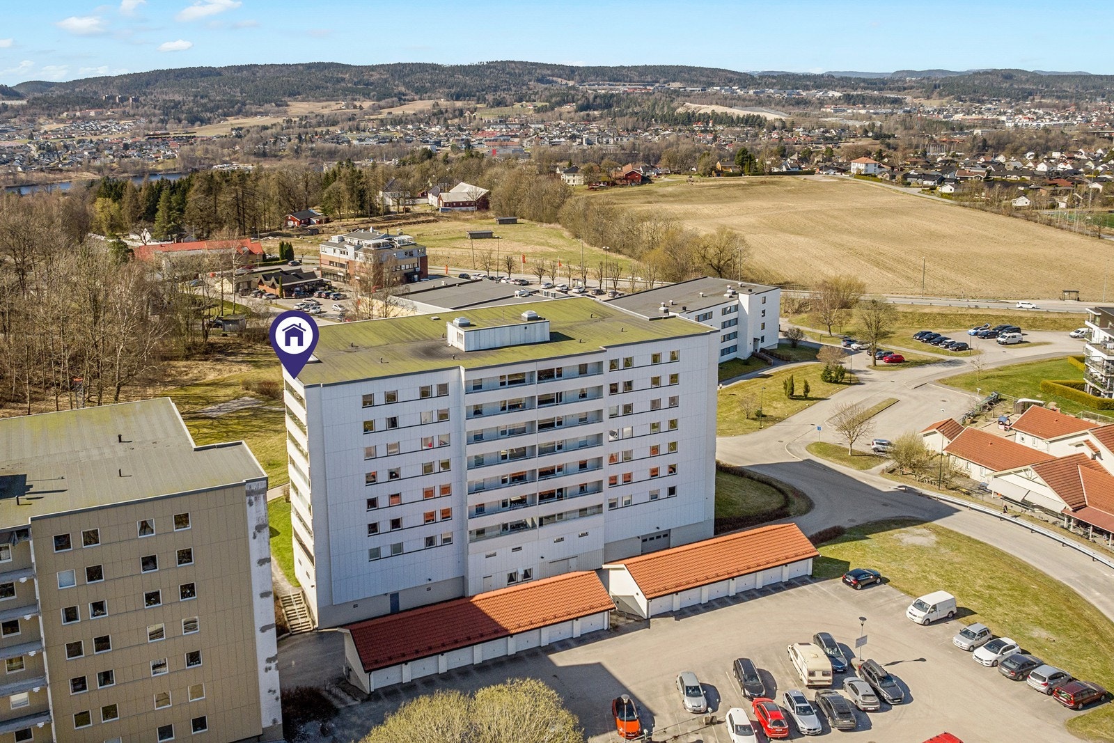 Kort vei til Coop Extra, apotek og legesenter Galleribilde