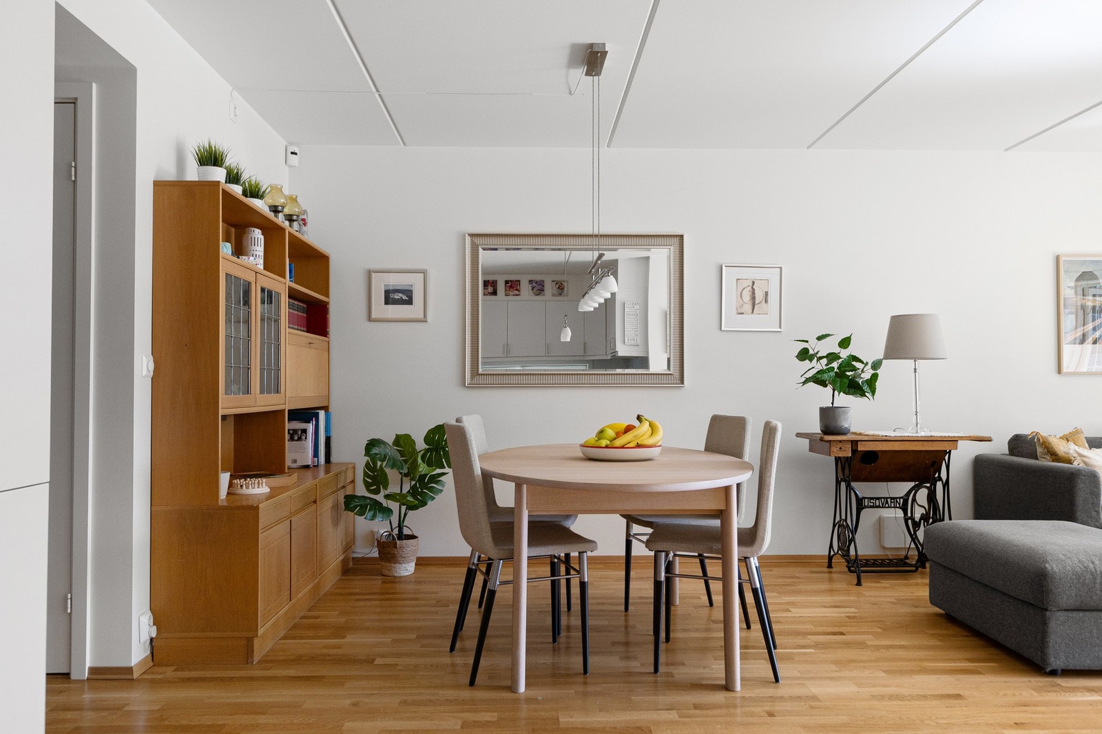 God plass til spisegruppe. Galleribilde