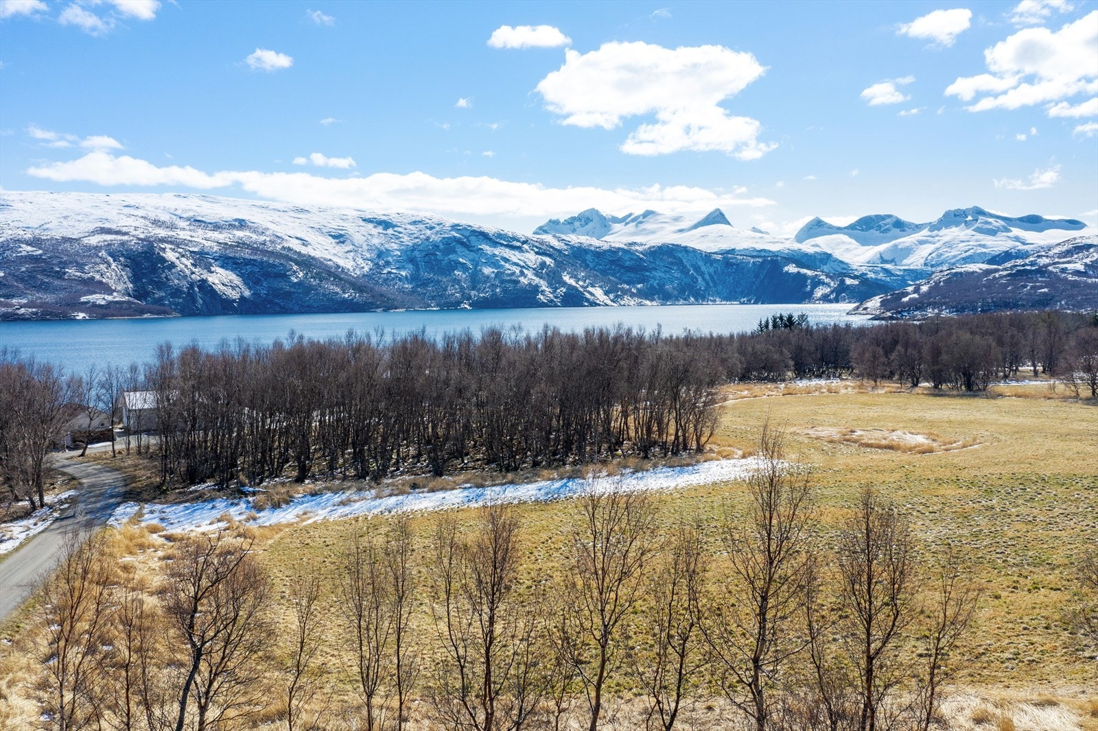 Meget pen utsikt fra tomten. Galleribilde
