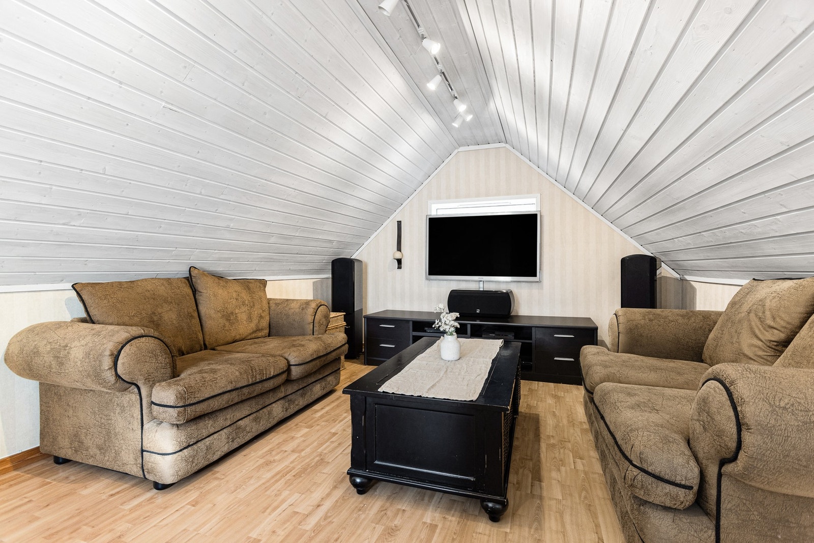 Loftstue Galleribilde