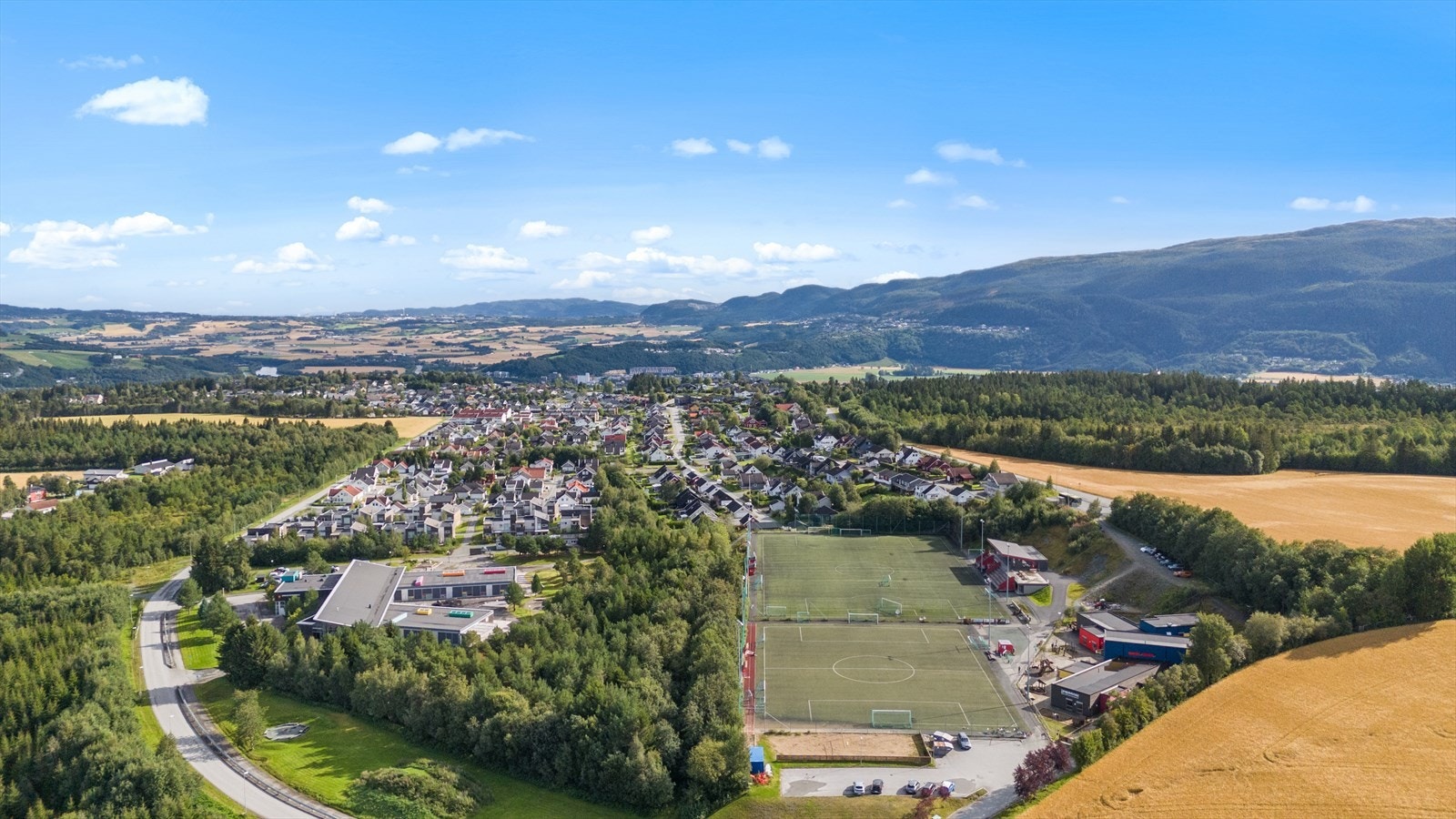 Områdebilde - Dronebilde over Brekkåsen Galleribilde