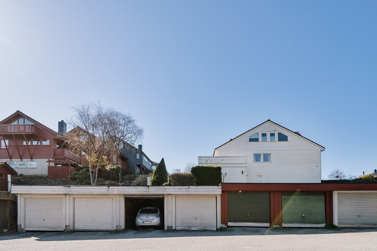 Garasjeplass i rekke. Galleribilde