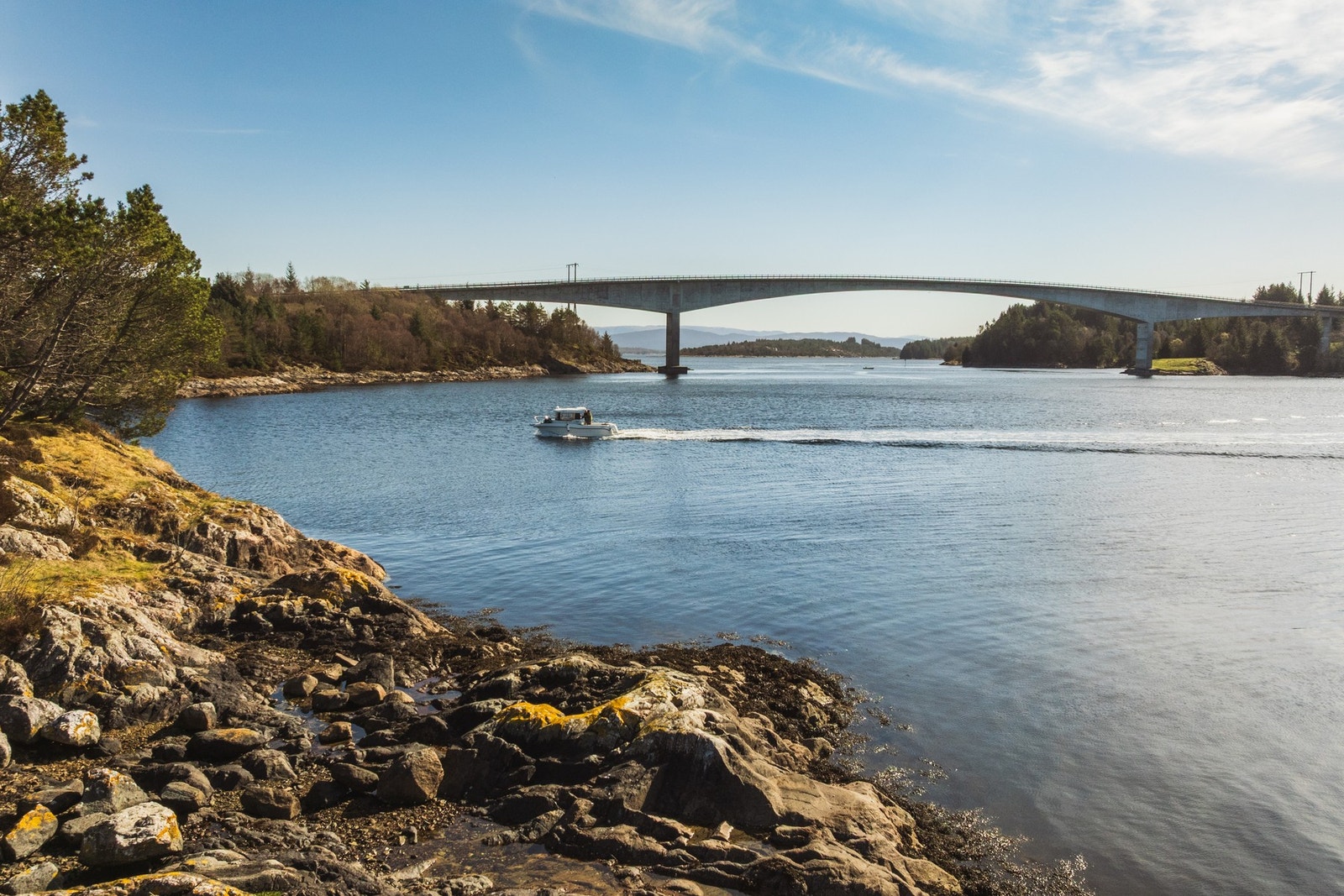 Eiendommen ligger like ved Fosnstraumen. Her er det gode fiskemuligheter. Galleribilde