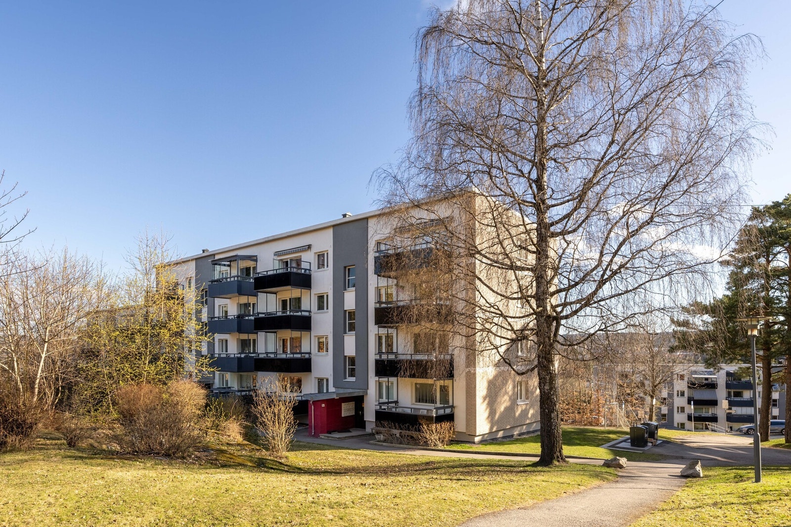 Ettertraktet beliggenhet på Brattlikollen/Lambertseter med gangavstand til alt man trenger i hverdagen. Galleribilde