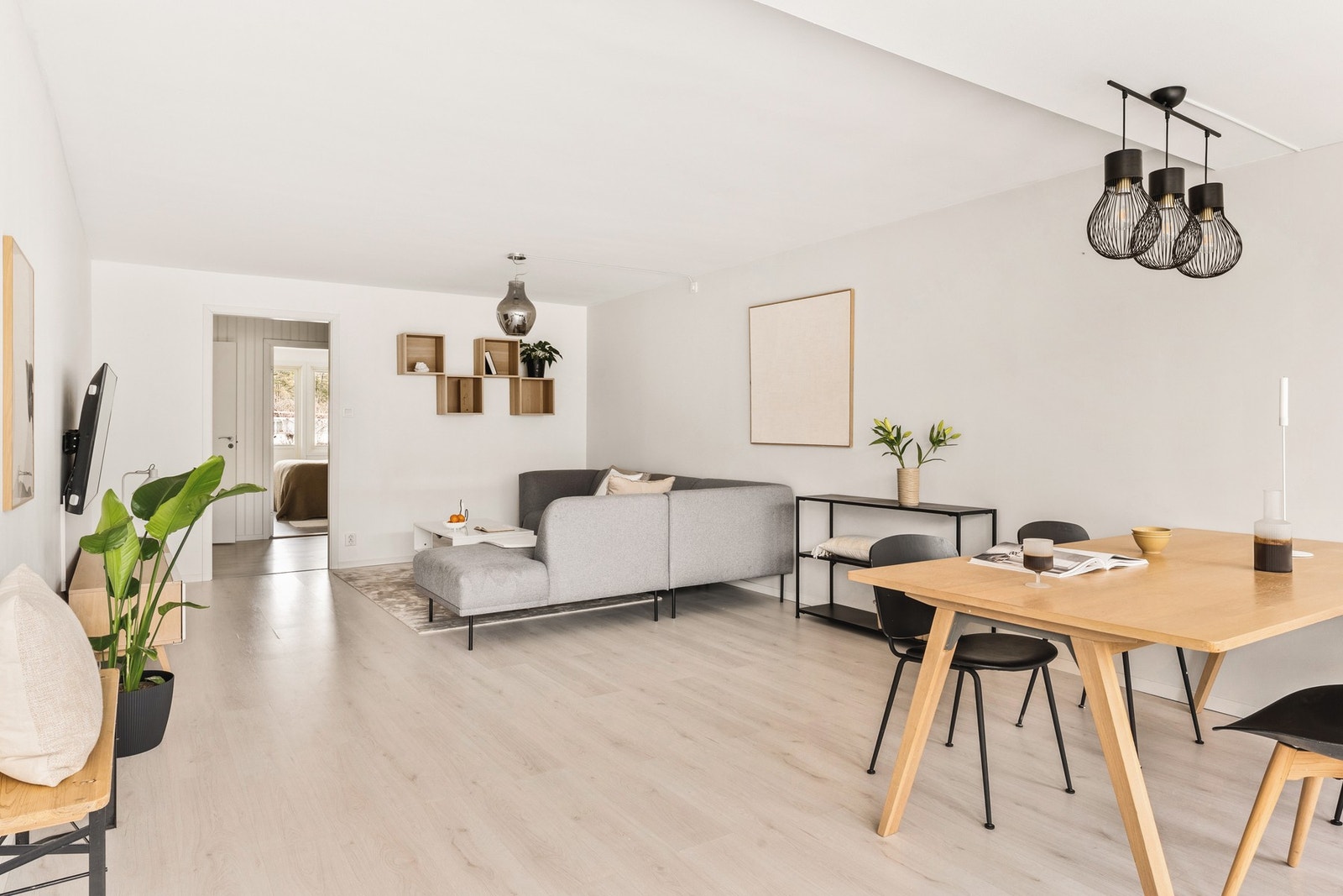 Stuen har en fin planløsning som gjør det enkelt å innrede. Galleribilde