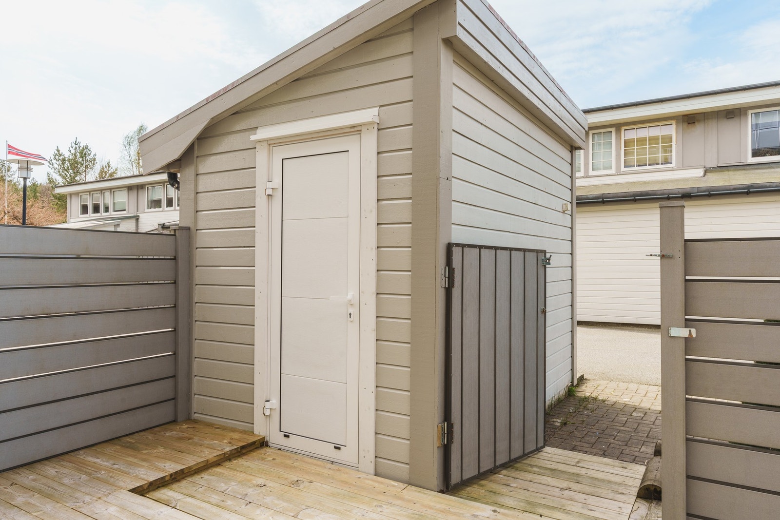 Leiligheten har enkel trappefri adkomst. Galleribilde