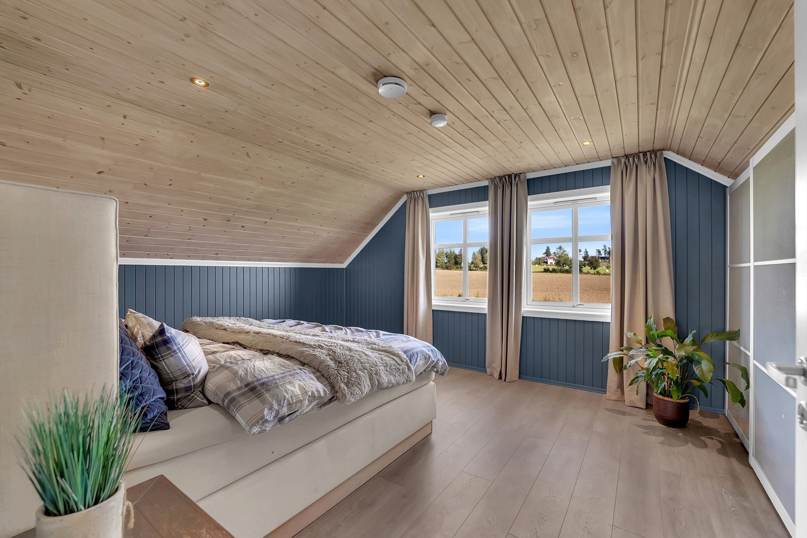 Soverom 3 benyttes i dag som hovedsoverom Galleribilde