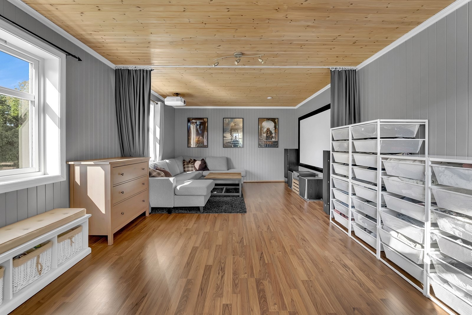 Rommet benyttes i dag som garderobe og ekstra tv-stue. Galleribilde