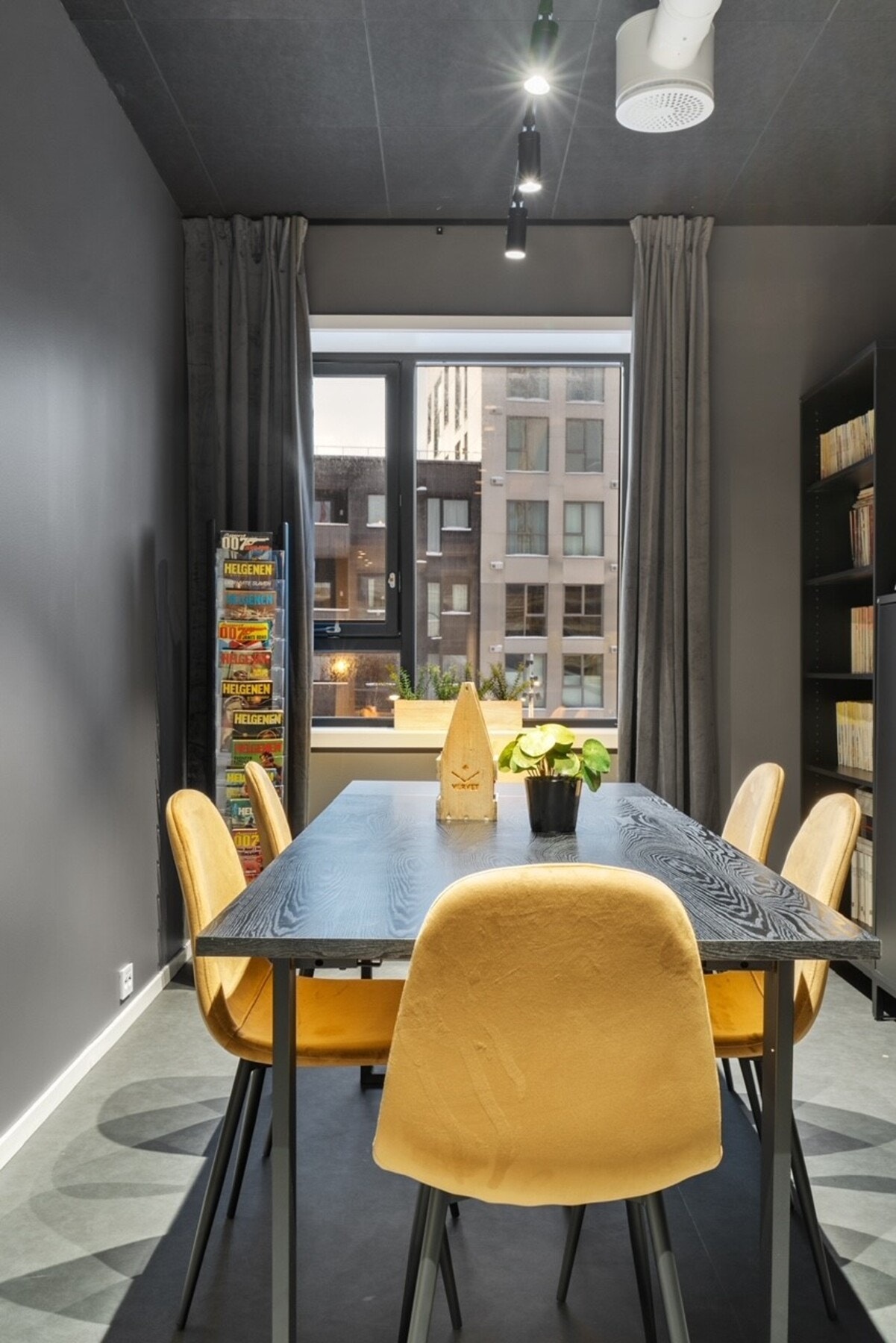 På hobbyrommet kan du spille brettspill eller fordype deg i morsomme tegneserier. Galleribilde