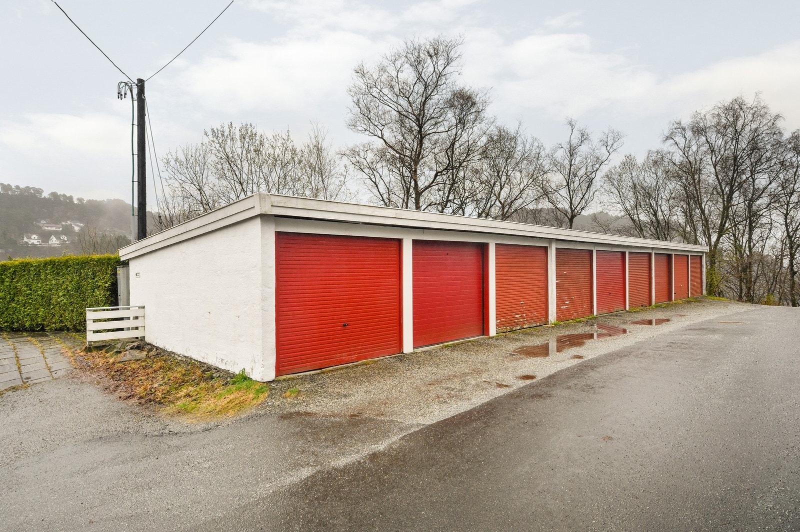 Egen garasje på 16 m² i rekke. Galleribilde