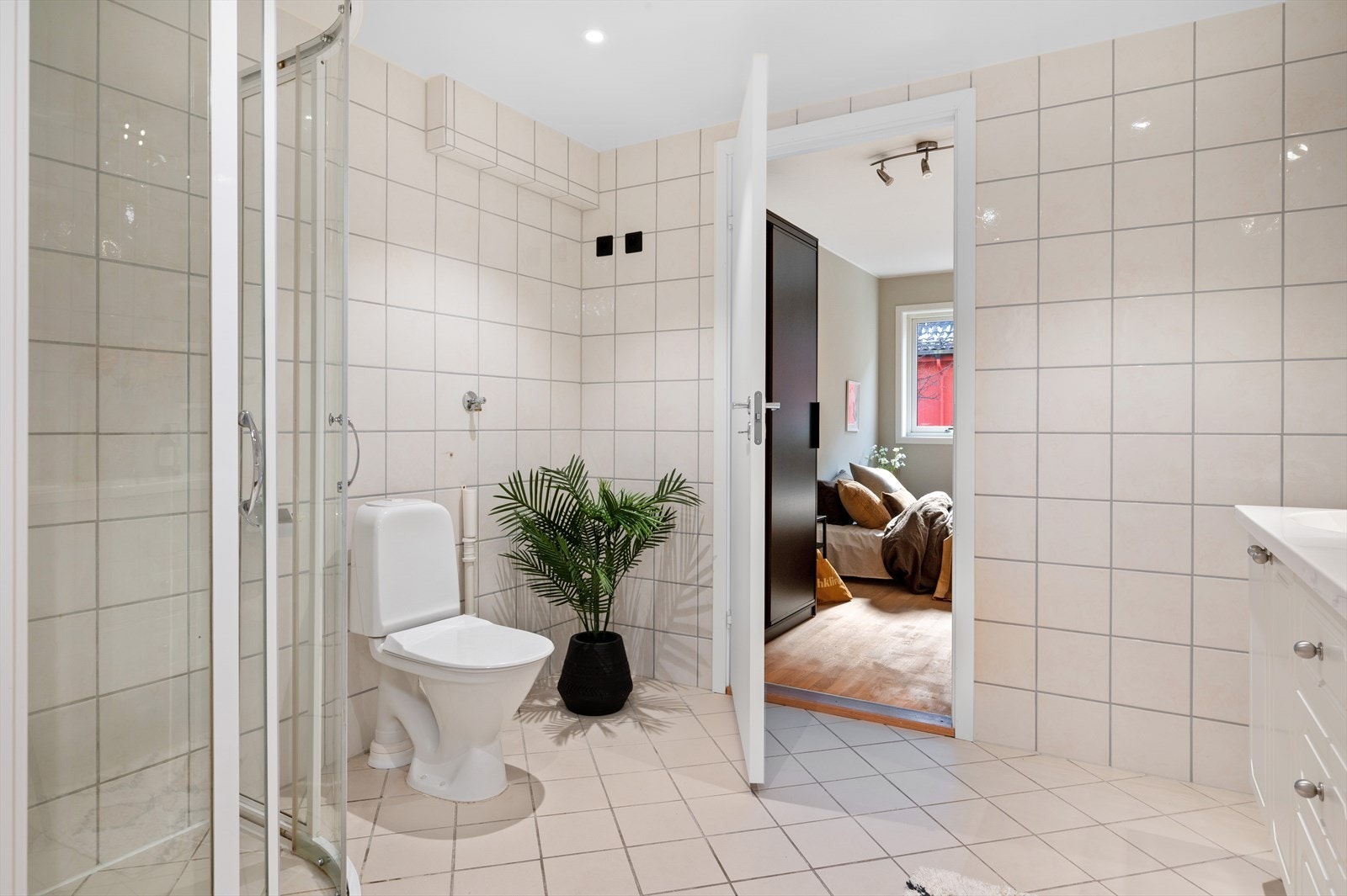 - Merk innfelte downlights i himlingen - Galleribilde