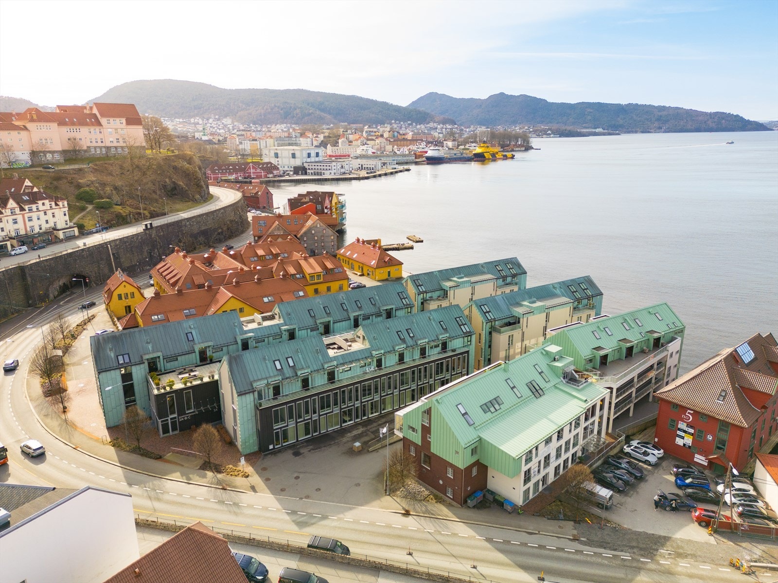 Her ligger man meget fint til i et av byens mest populære bomiljø Galleribilde