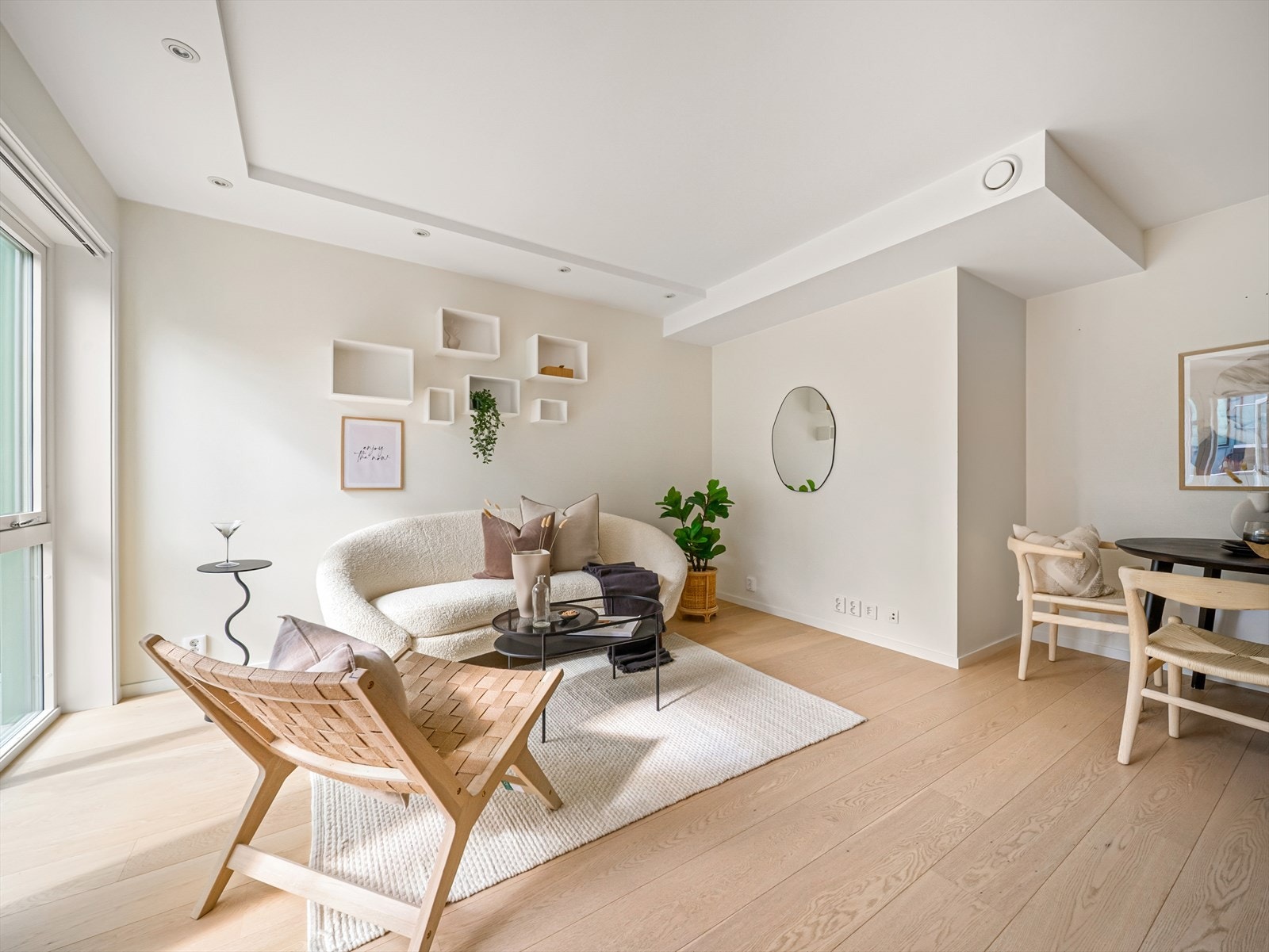 Planløsningen er ellers fornuftig med alt på ett plan, og enkel adkomst fra heis eller felles trappegang Galleribilde