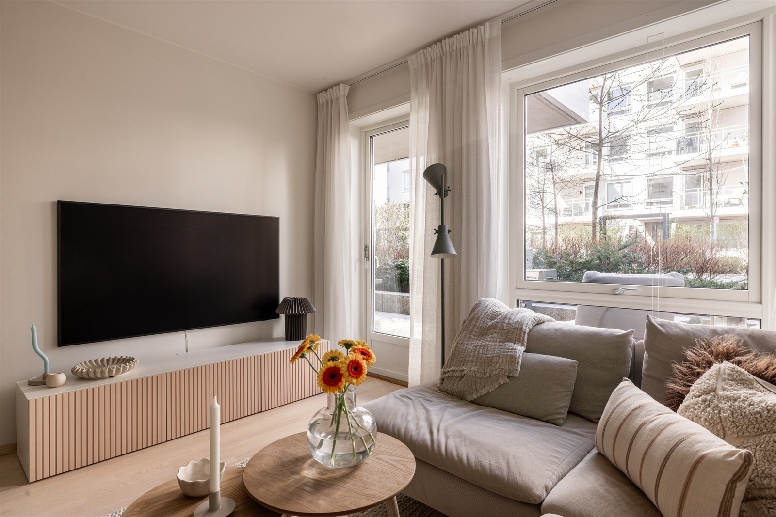 Akonto fjernvarme er inkludert i fellesutgiftene og sørger for lave strømutgifter. Galleribilde