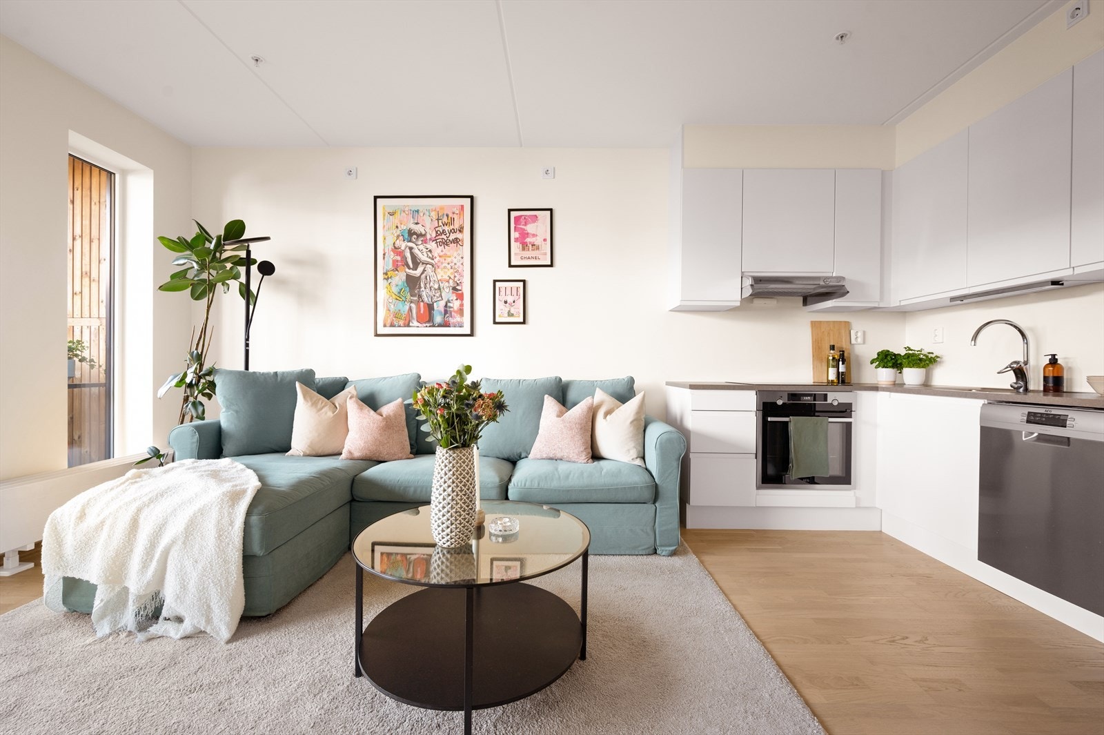 Ved full innfrielse av fellesgjeld (IN-ordning), vil de månedlige fellesutgiftene reduseres til kr. 3 702,- pr. mnd. Galleribilde