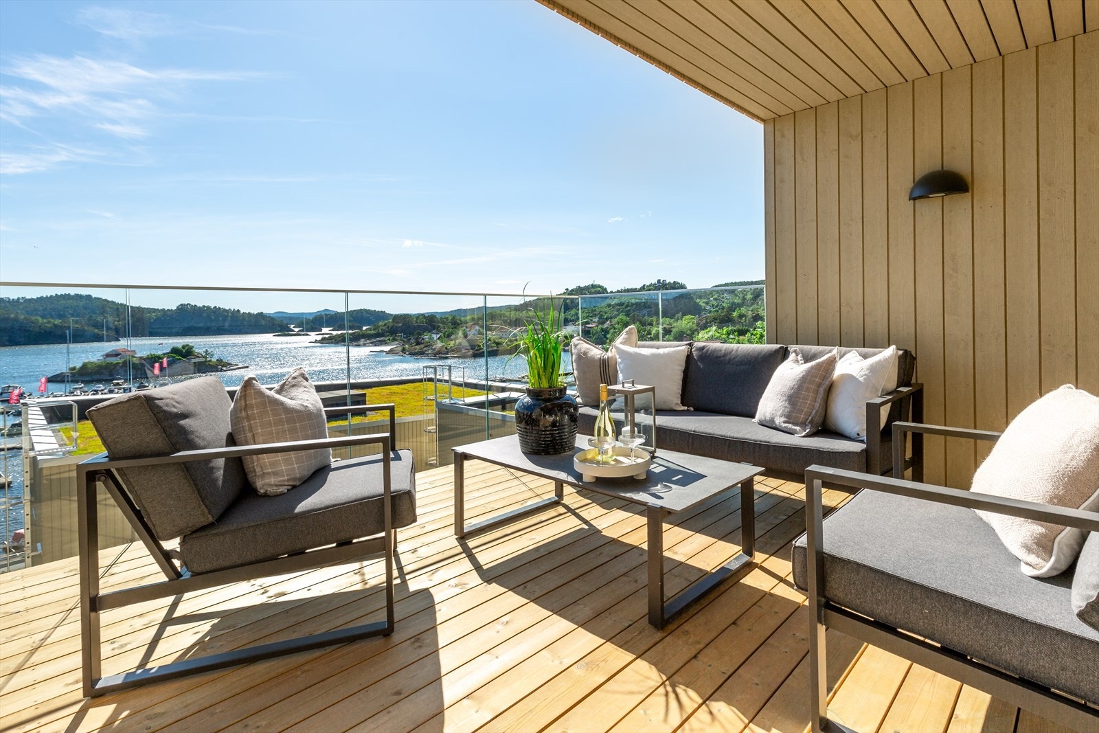 Solrik og deilig terrasse Galleribilde