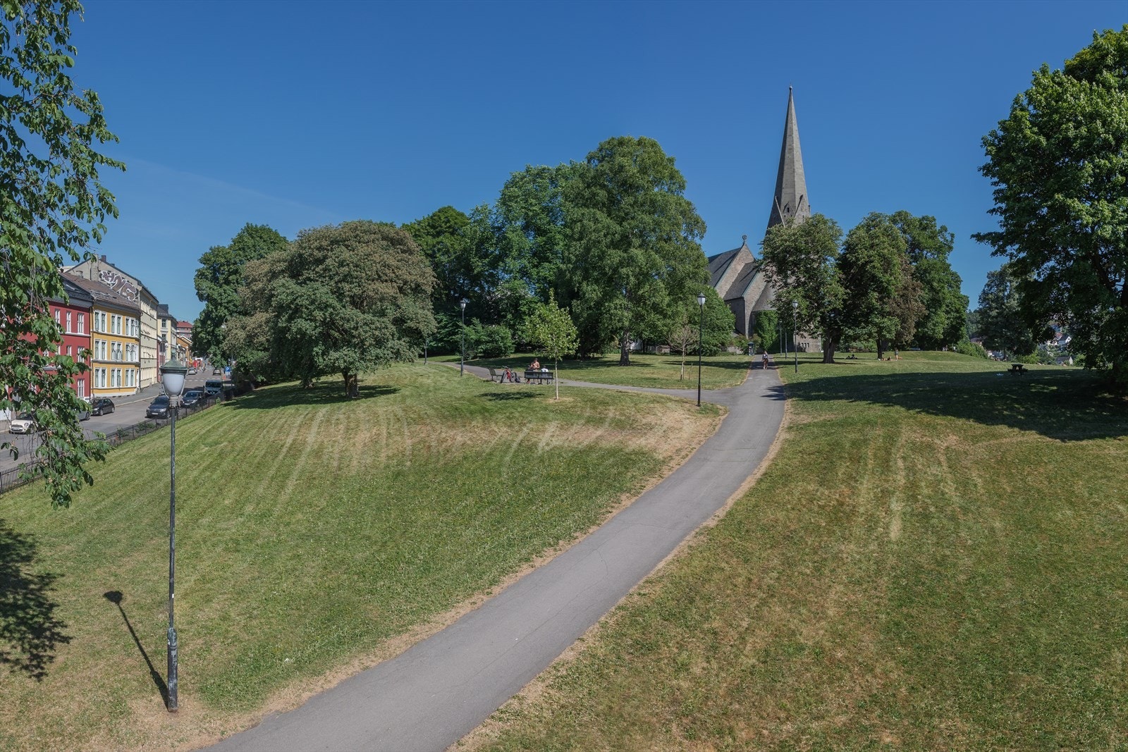 Vålerenga park - stort grøntområde, få minutter fra boligen. Galleribilde