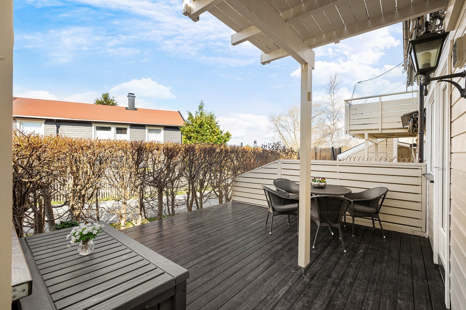 Perfekt til ettermiddagskaffe i solen Galleribilde