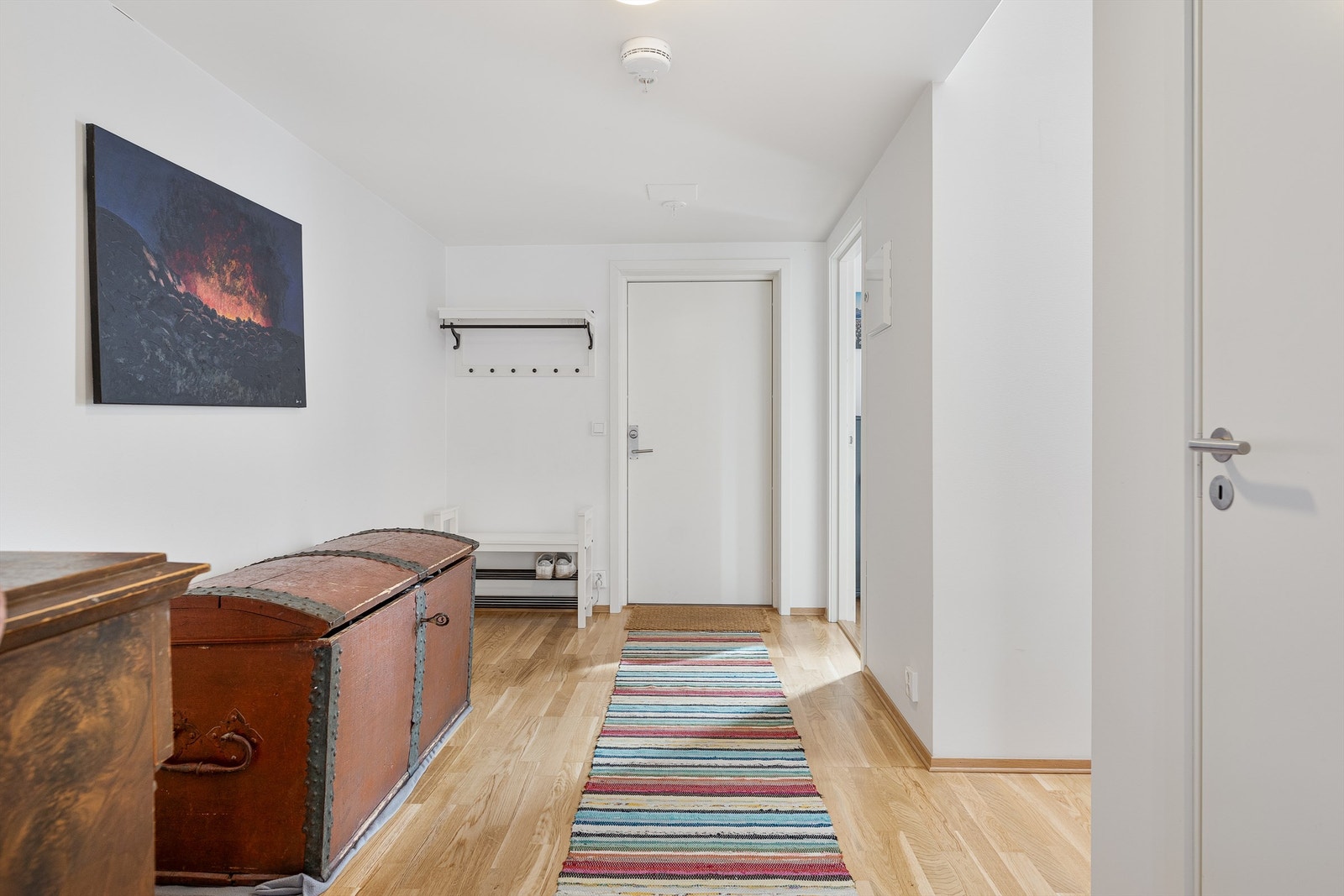 Velkommen inn - En stor og lys entre Galleribilde