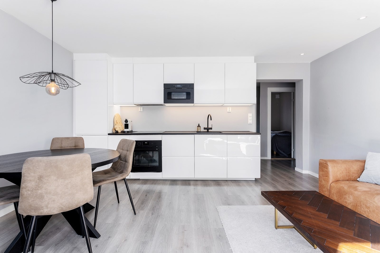 En gjennomgående og attraktiv 3-roms leilighet med populær beliggenhet! Galleribilde