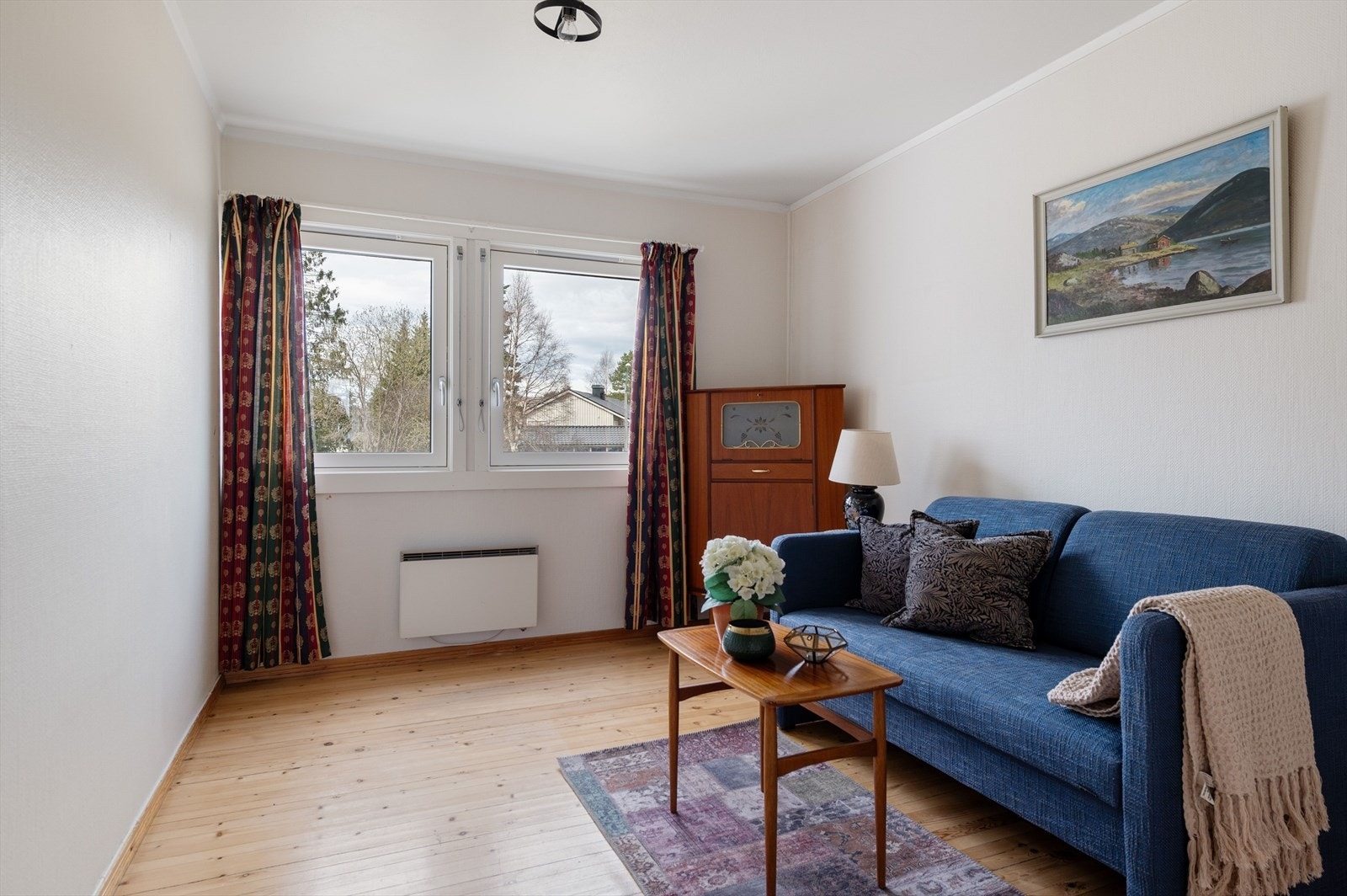 Hovedsoverom som i dag er innredet som ekstra stue. Galleribilde