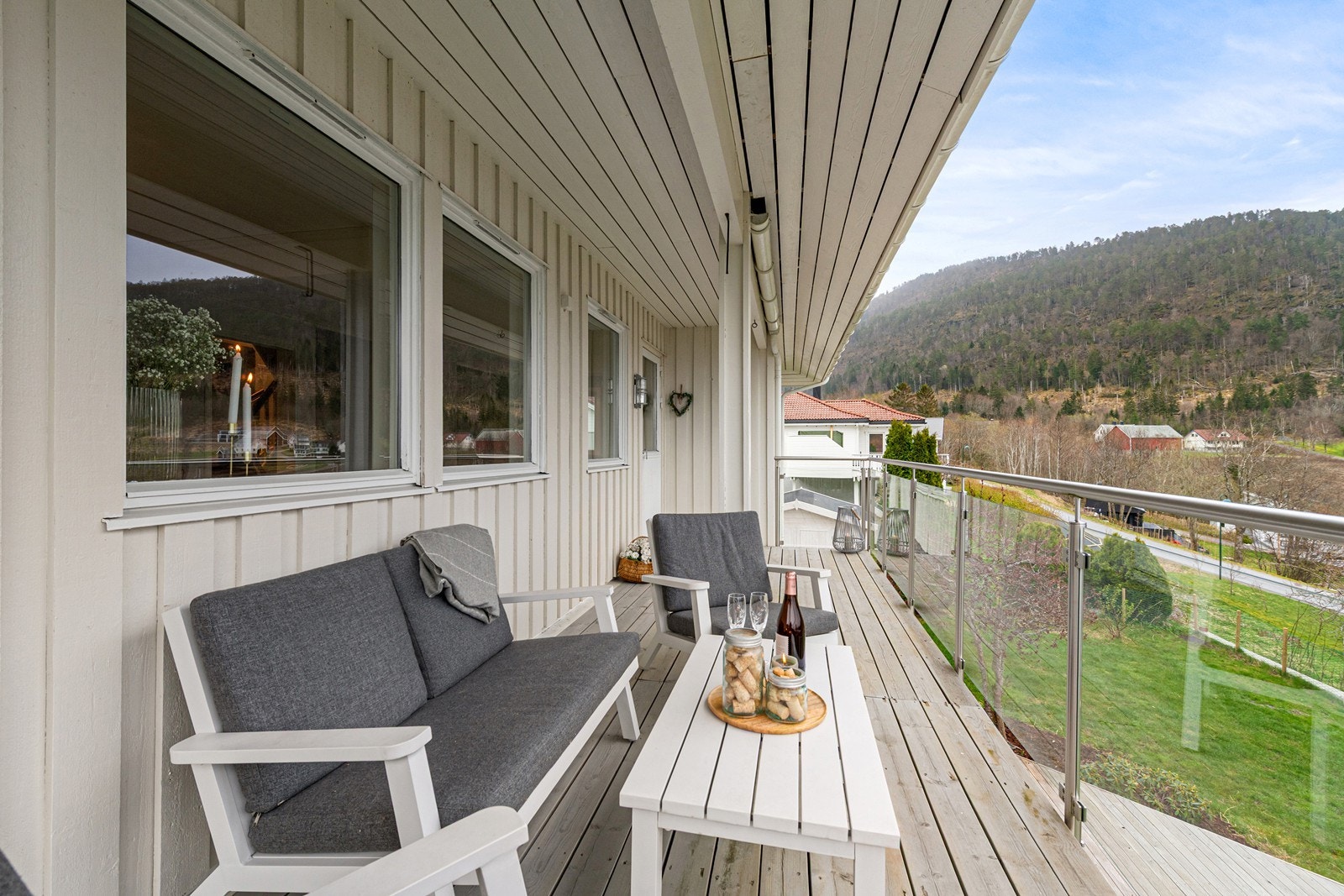 Fra terrasse i hovedetasjen Galleribilde