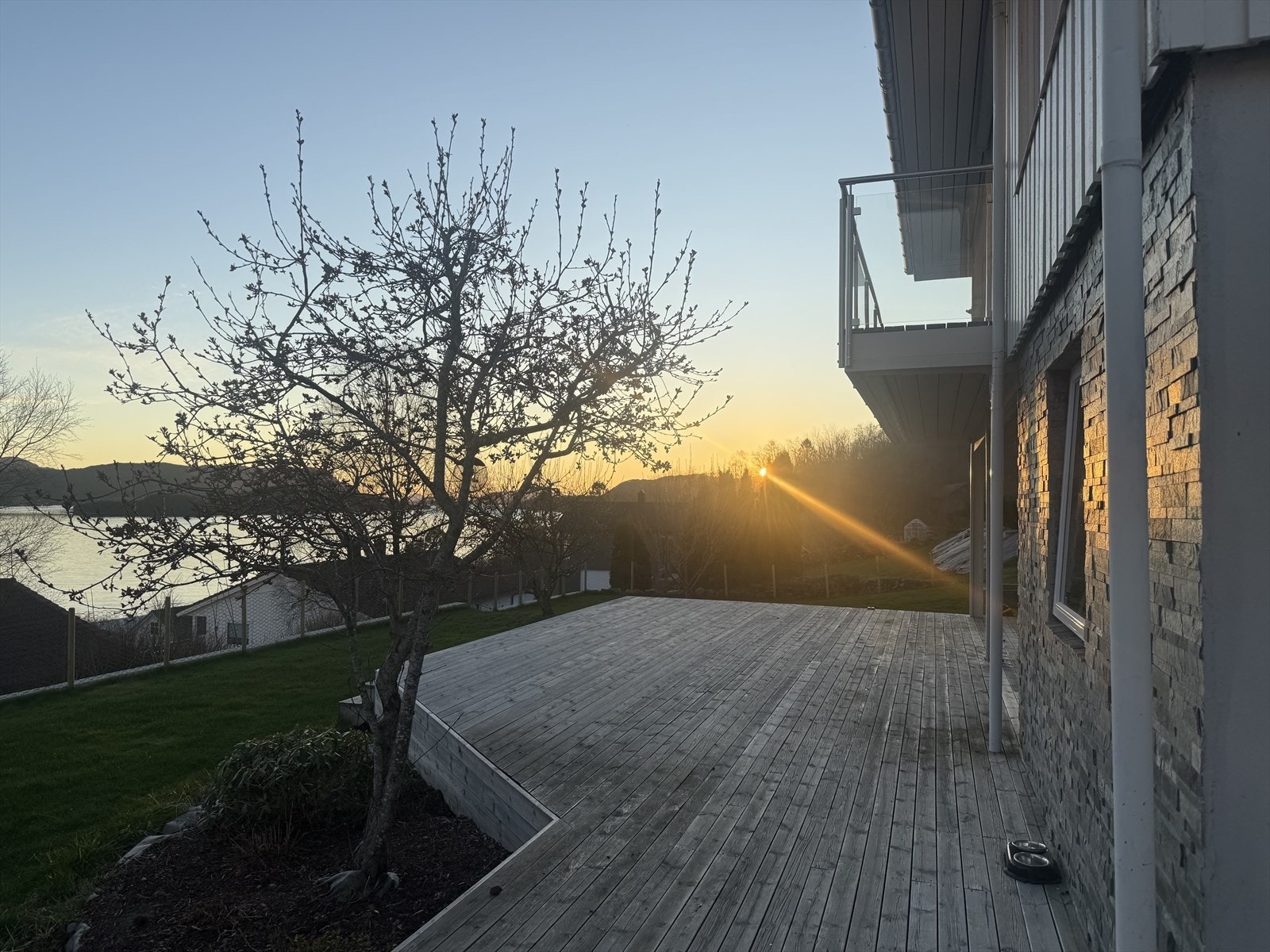 Alle terrassearealene er godt eksponert mht. kveldssol Galleribilde