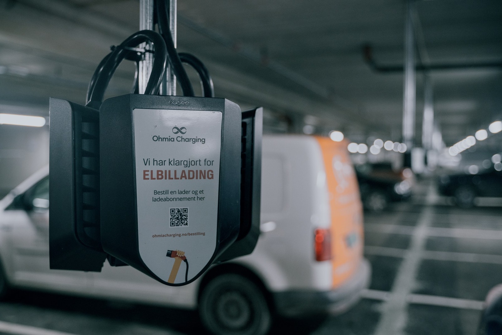 Det er også tilrettelagt med mulighet for lader på alle plassene. Galleribilde