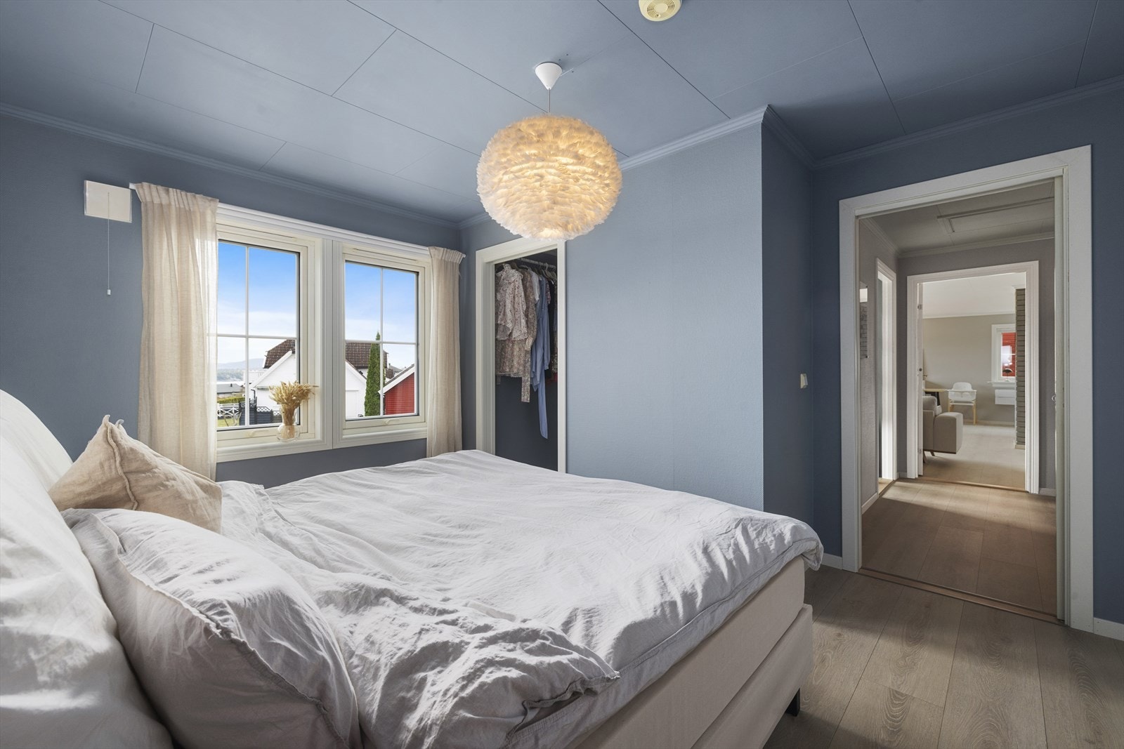Soverom 1 - med walk in closet Galleribilde