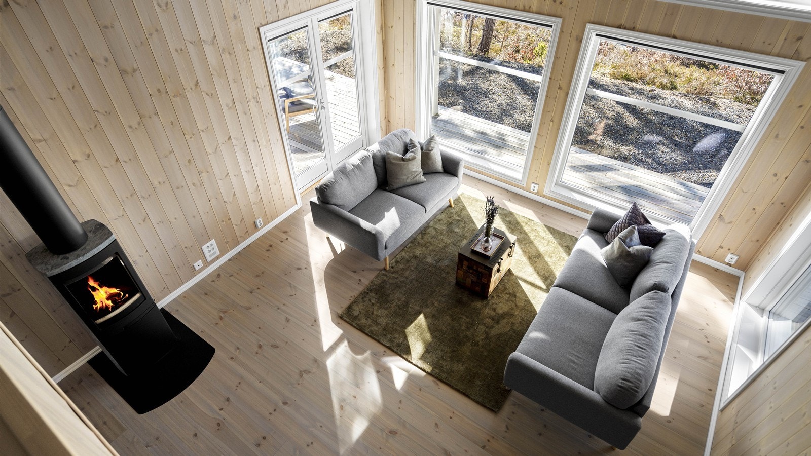 Det er åpent fra hems og ned mot stuen Galleribilde