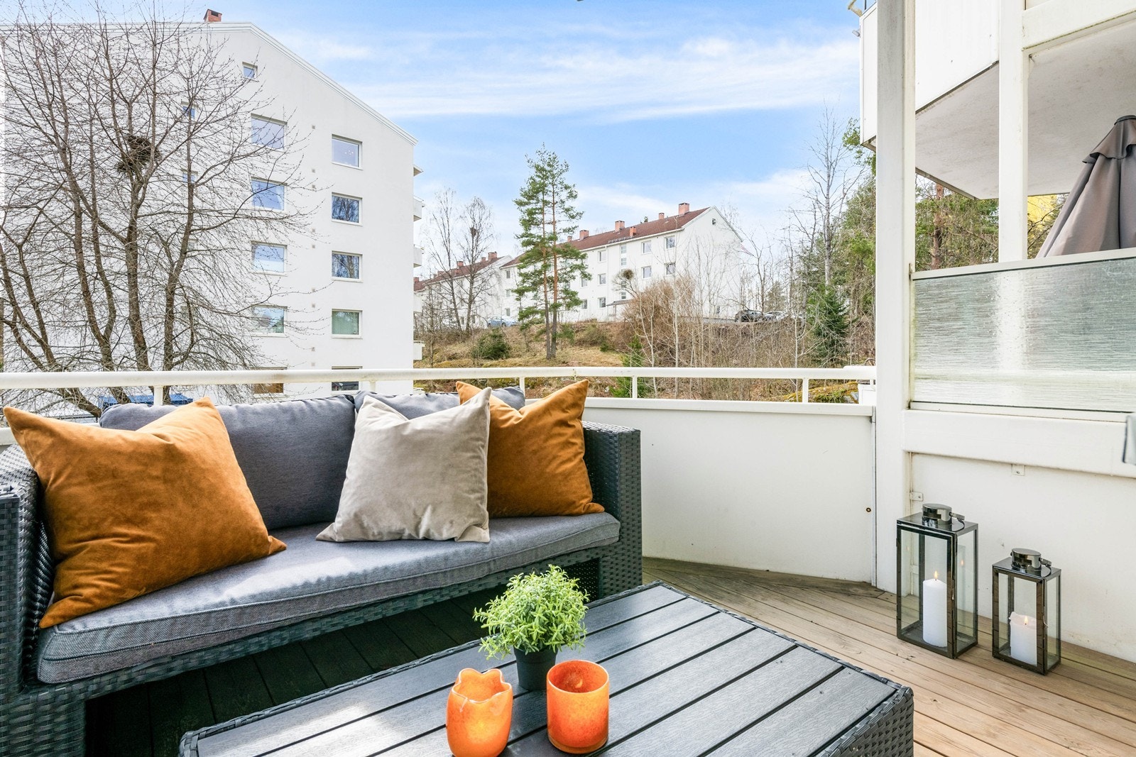 Borettslagsleilighet som ligger fint og sørvendt til i 2. etasje i et populært borettslag Galleribilde