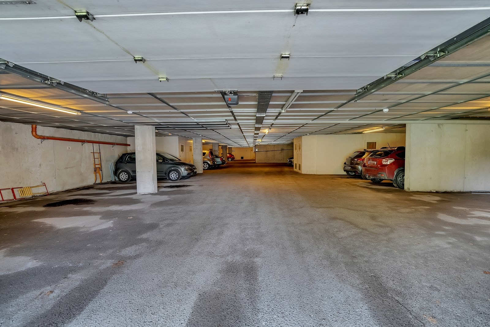 I felles parkeringskjeller har du egen parkeringsplass og bod. Galleribilde