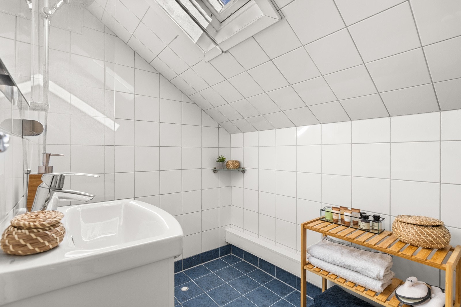 Baderom med varme i gulvet. Galleribilde