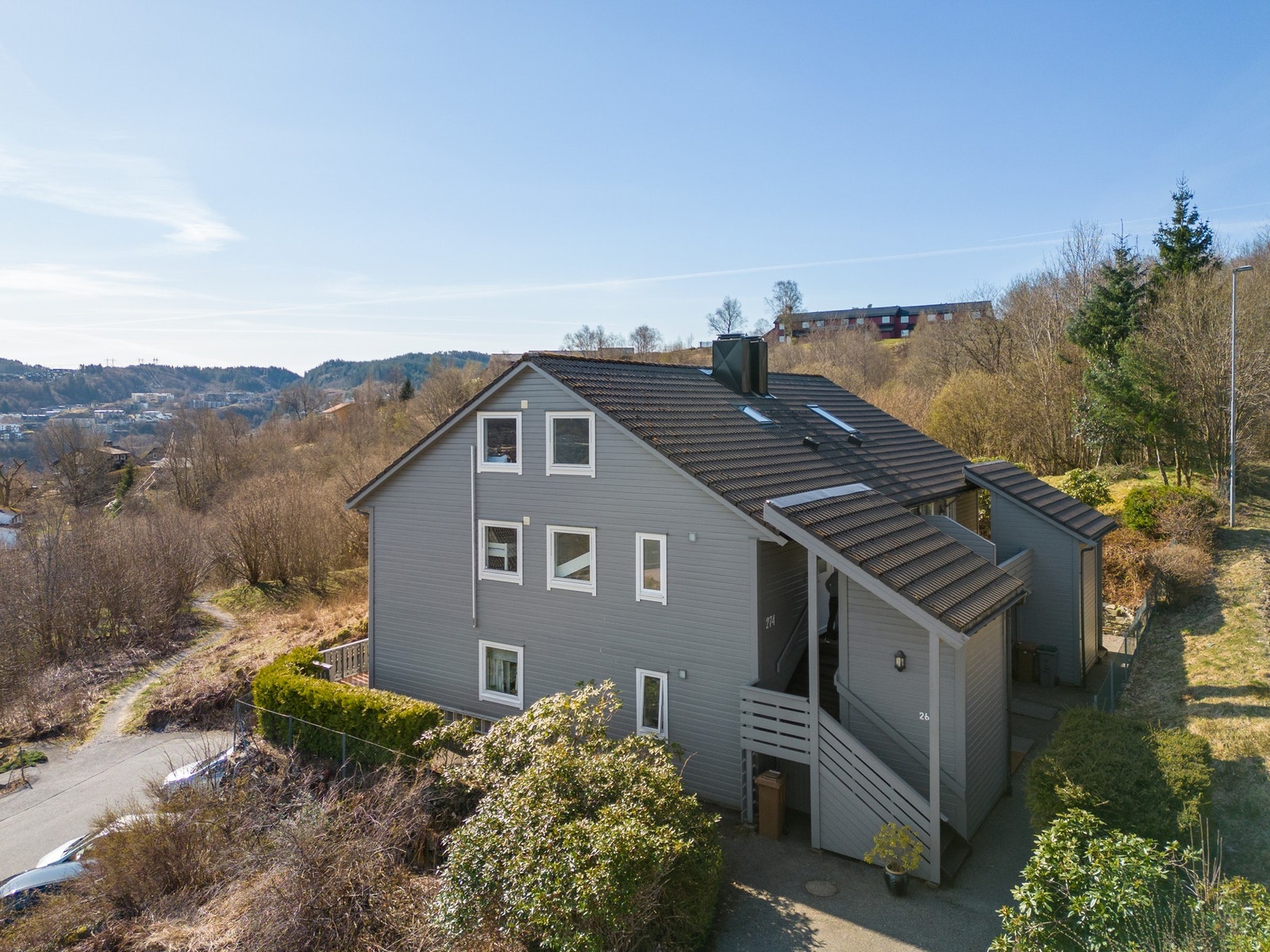 Sameiet har en sentral plassering i populære Søråshøgda. Galleribilde