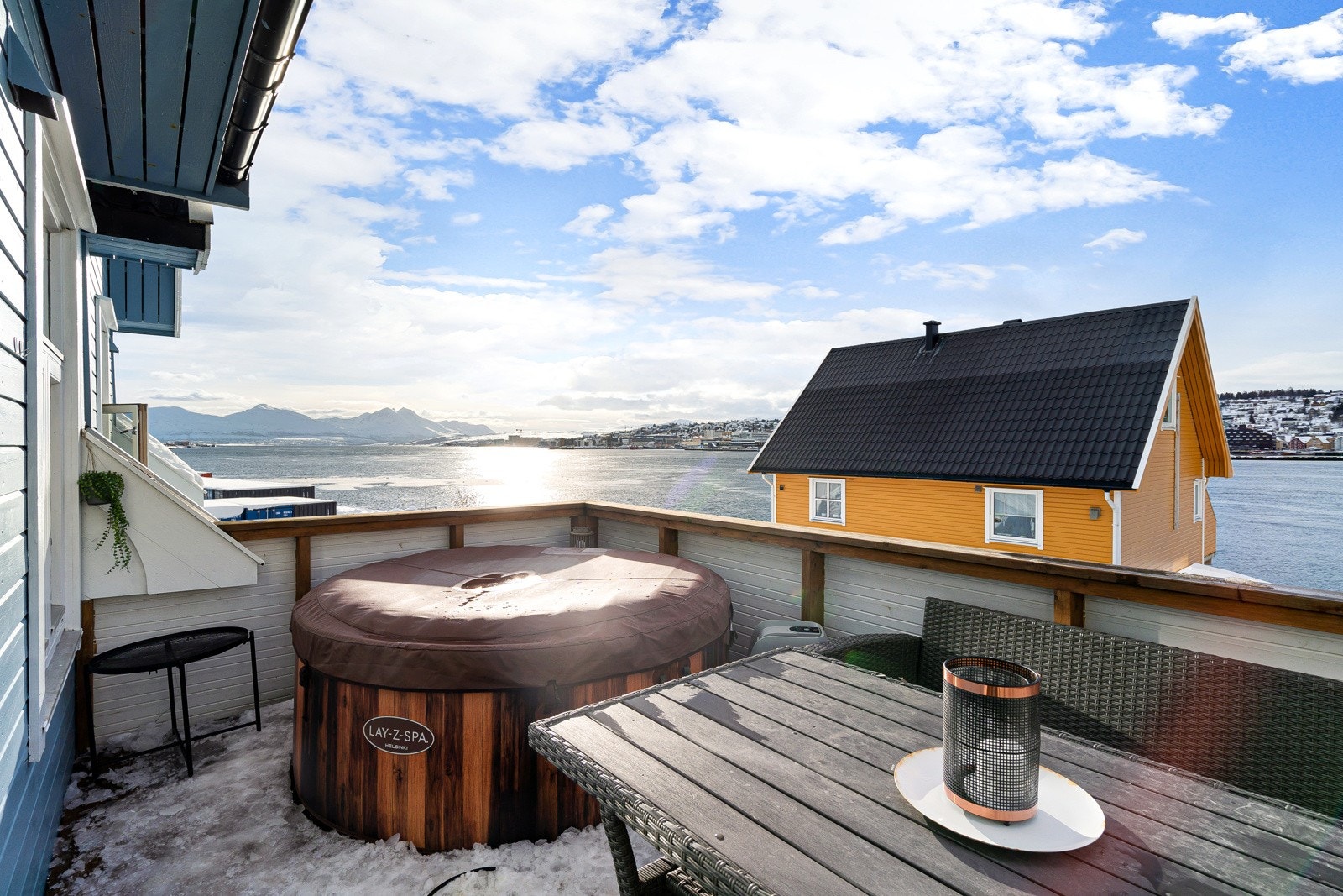 Tromsøysundvegen 34B presentert av Sne Eiendomsmegling ved eiendomsmegler Jonas Bergersen! Galleribilde