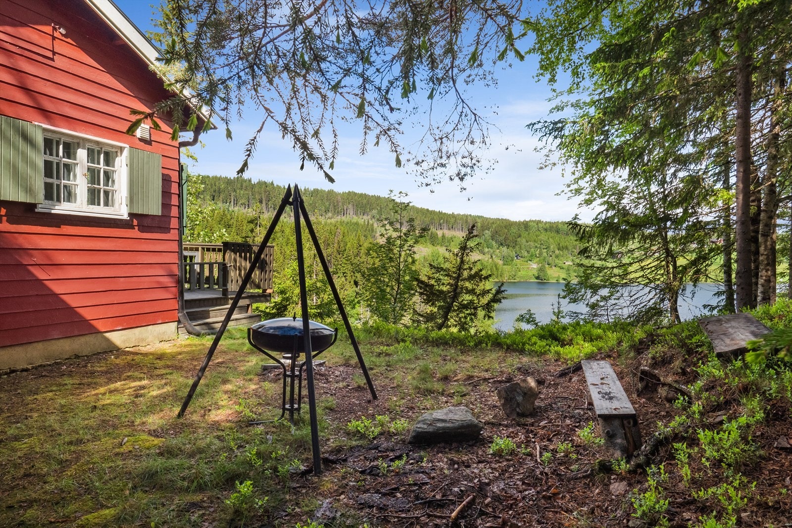 Velkommen til Skumlivegen 120! Hyttekos med bålpanne og grilling utendørs. Galleribilde