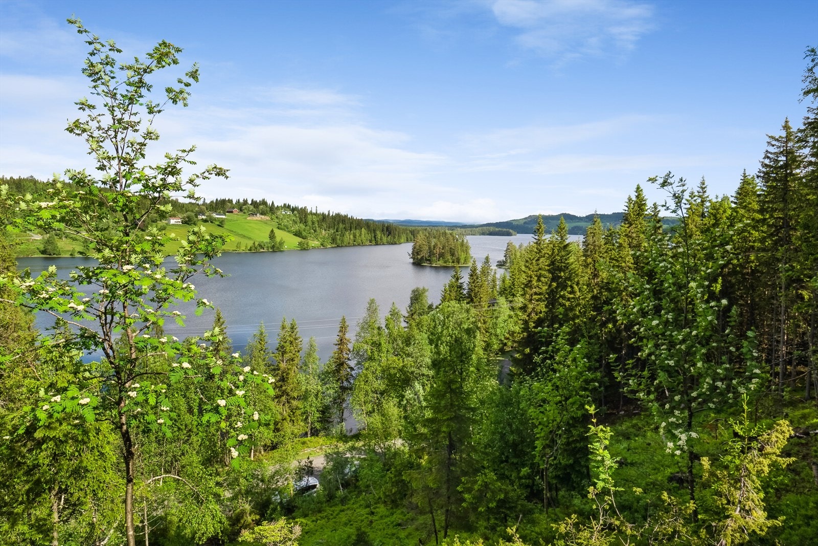 Nydelig utsikt over Skumsjøen. Galleribilde