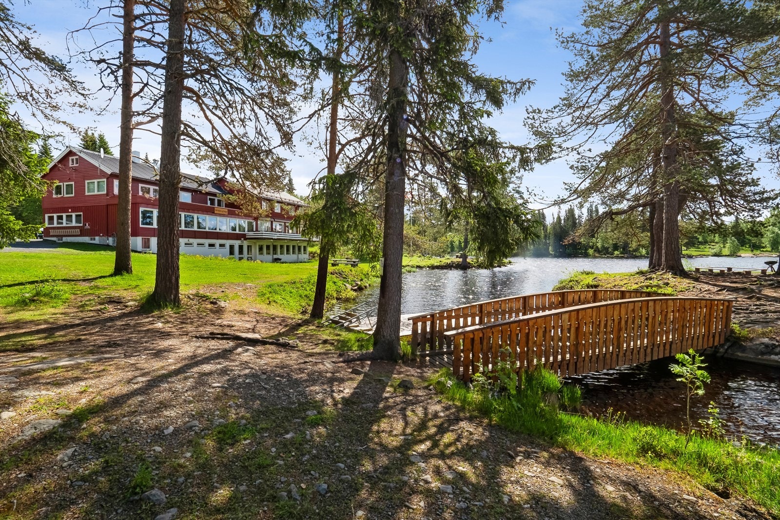 Flott friluftssenter i vakkert område. Galleribilde