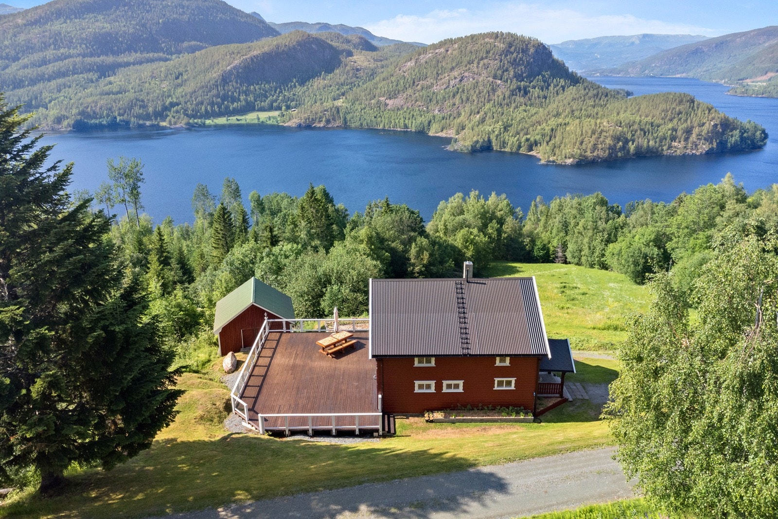 Eiendommen har en usedvanlig vakker utsikt! Galleribilde