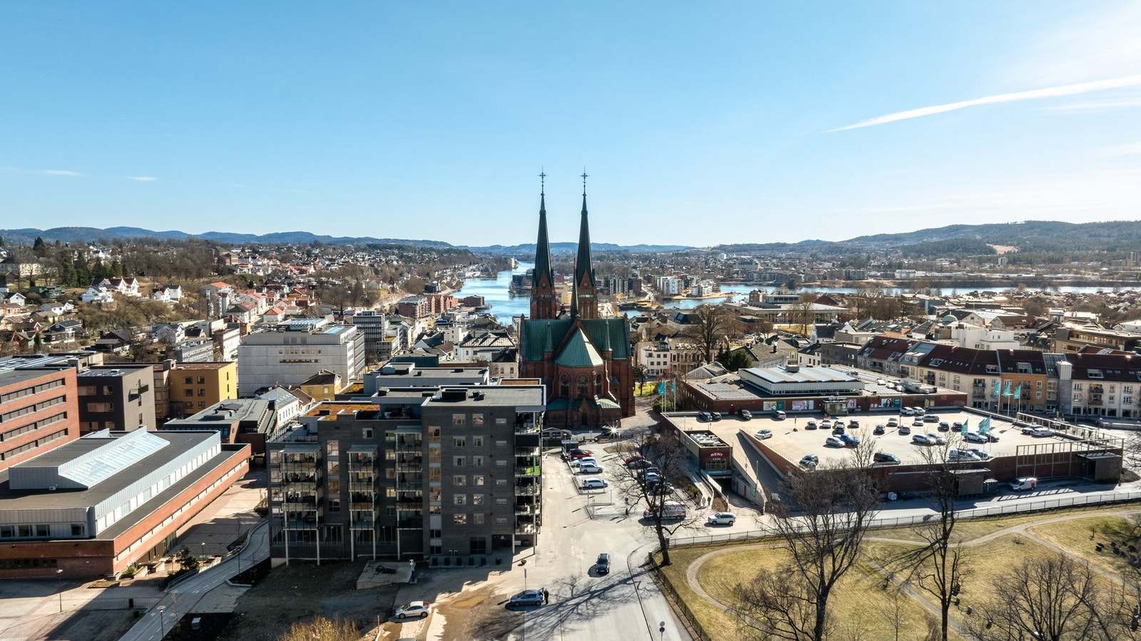 Lietorvet byr på attraktive hjem med en helt spesiell nærhet til Skien sentrum. Galleribilde