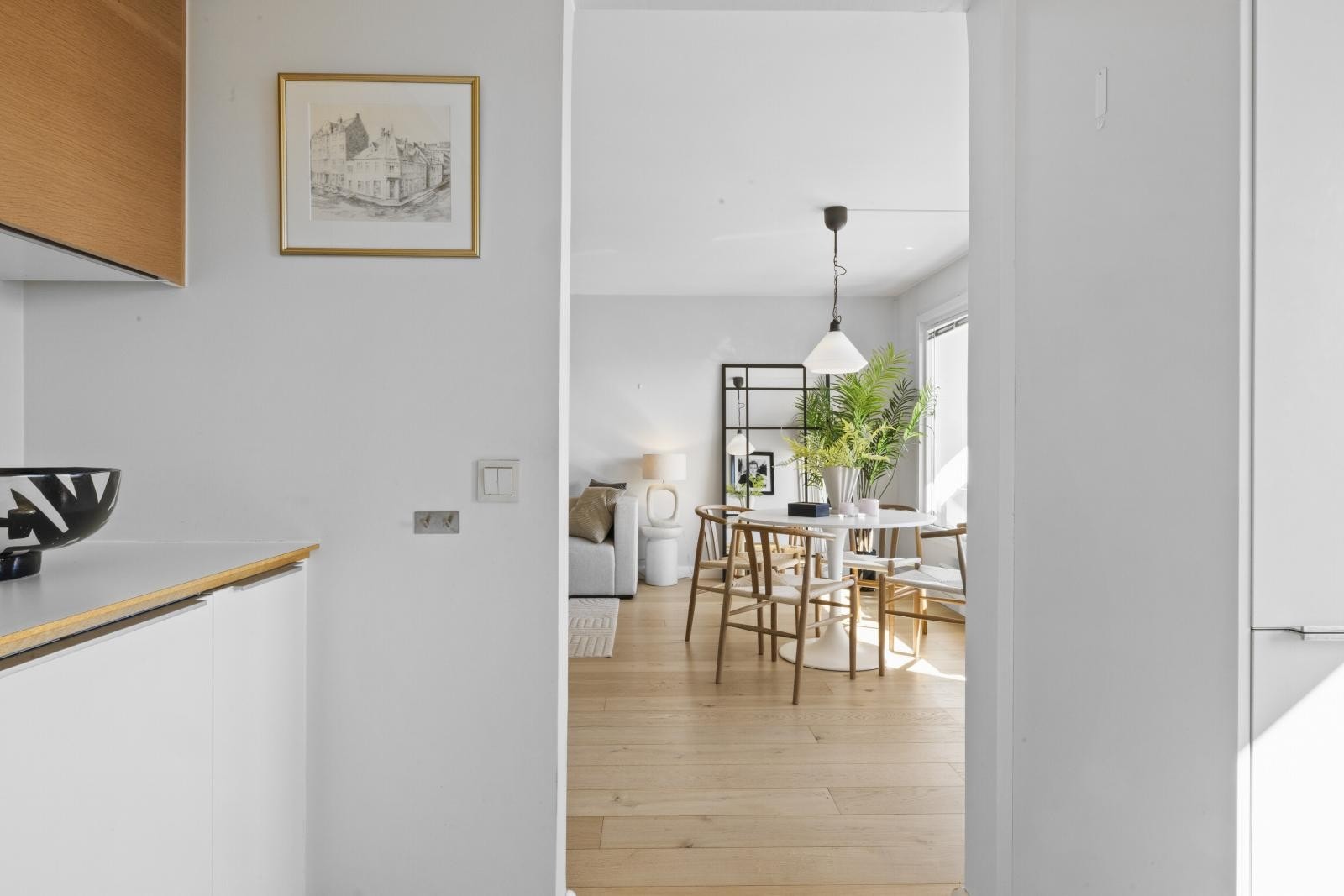 Romslig separat kjøkken Galleribilde