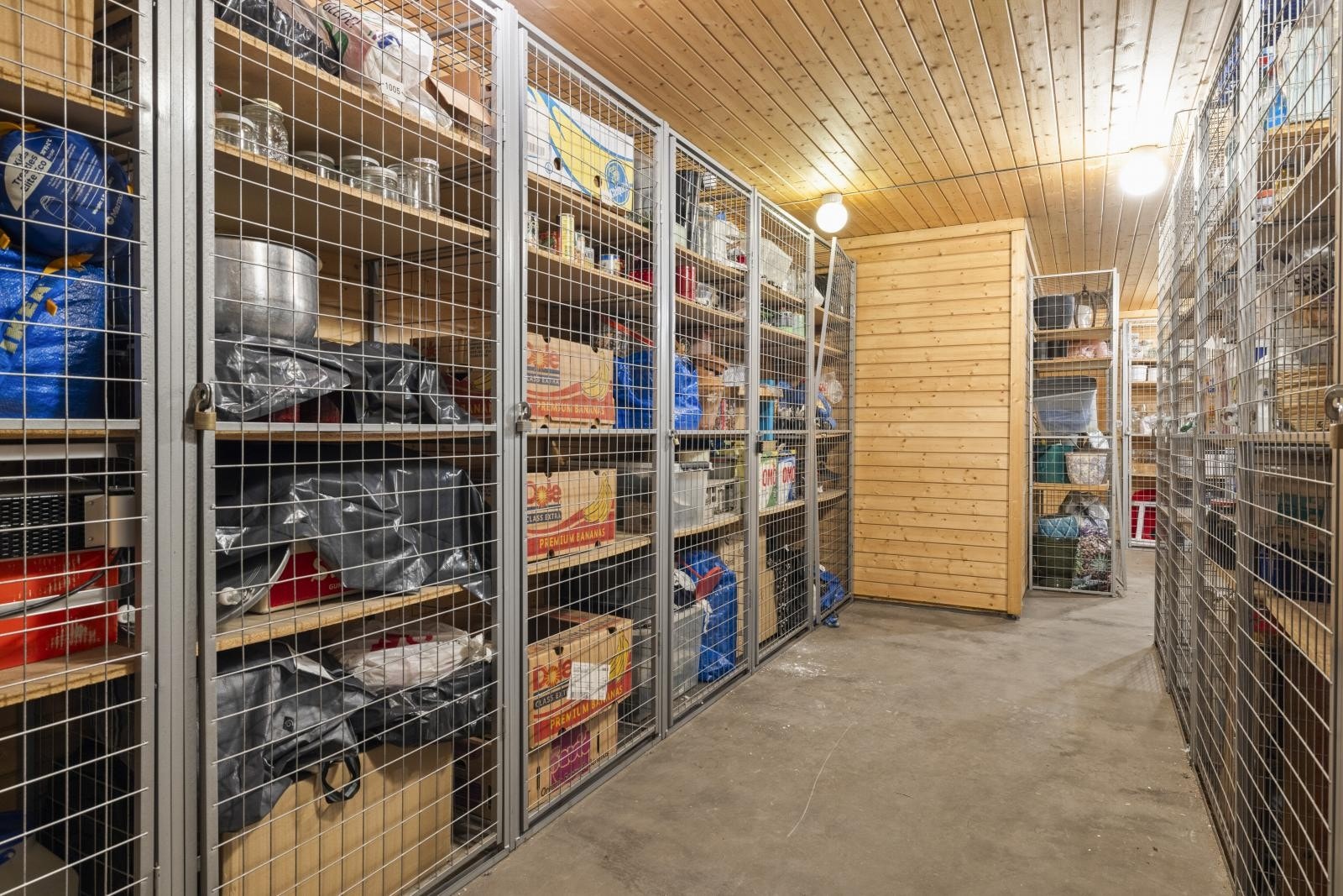 Bod (tidligere kjølebod, fortsatt svalt) Galleribilde