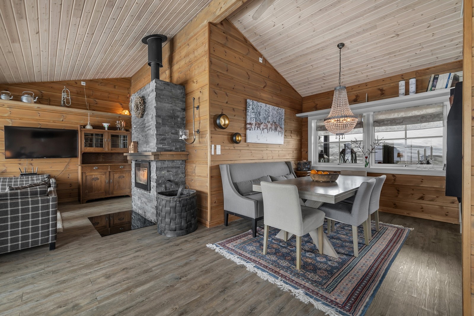 Romslig spisestue Galleribilde