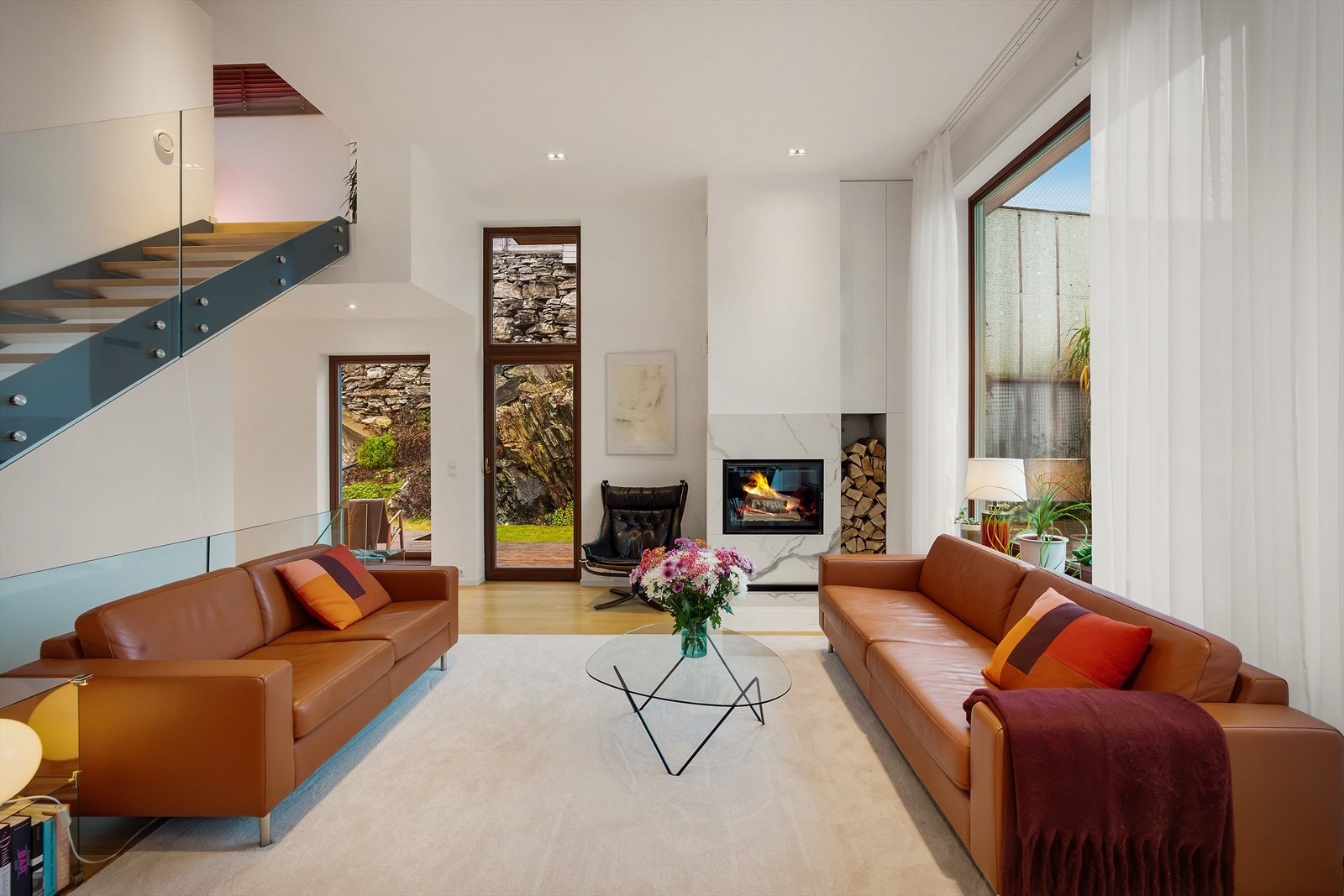 - Det er gjennomgående 1-stavs parkettgulv i boligen - Galleribilde