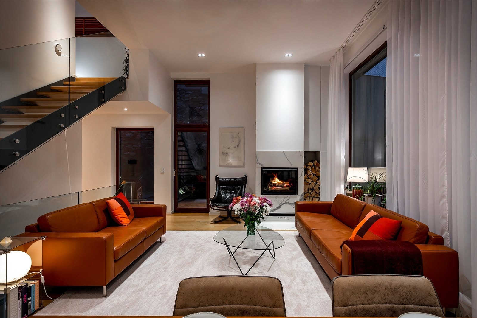 - Innvendig holder også boligen en moderne standard med lekre kvaliteter - Galleribilde