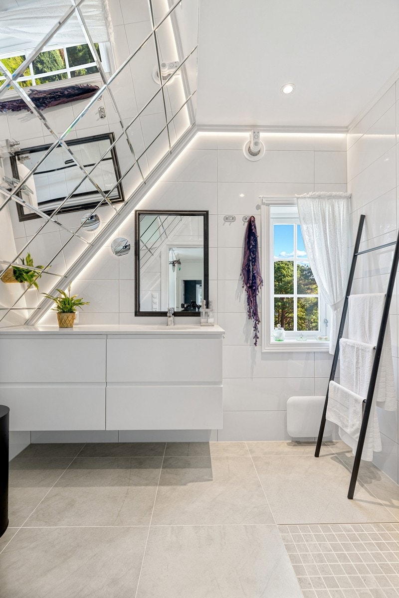 Bad 2. etasje Galleribilde