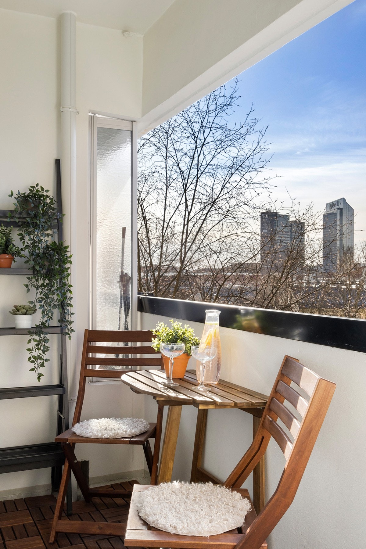 Lun overbygd balkong Galleribilde